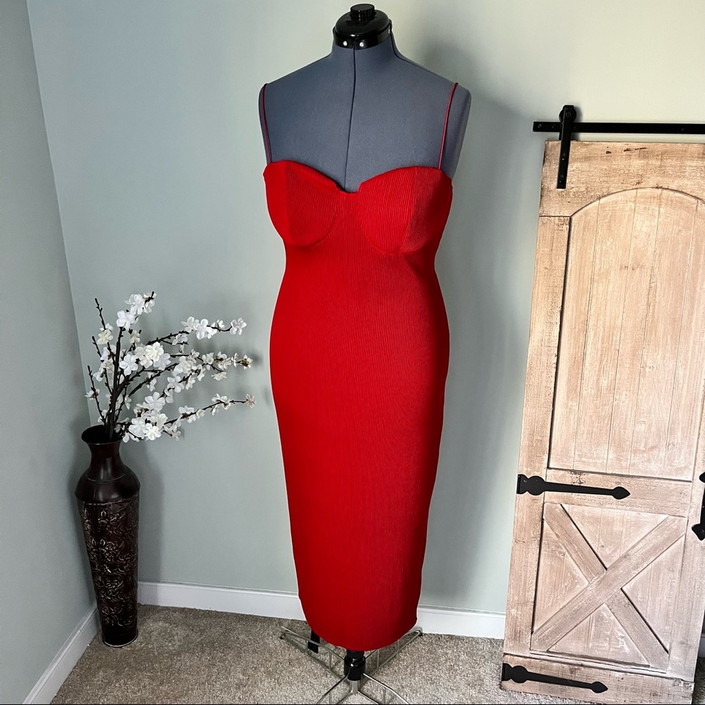 PrettyLittleThing Red Ribbed Midi Dress - Picture 5 of 6